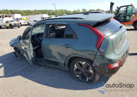 2023 Kia Niro Wind z USA, uszkodzony, nr VIN KNDCR3L18P5054846
